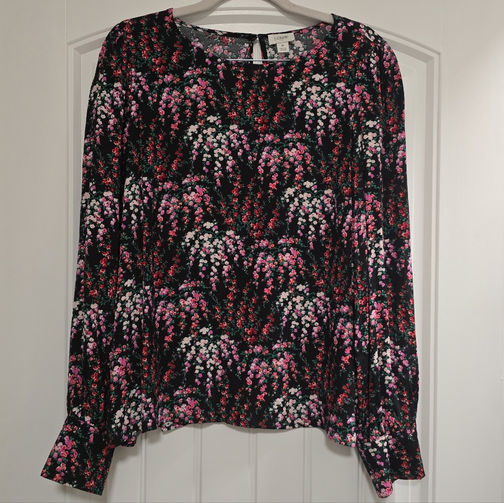 ๐7/25$ J. CREW Printed Puff Sleeve Top - Picture 2 of 7